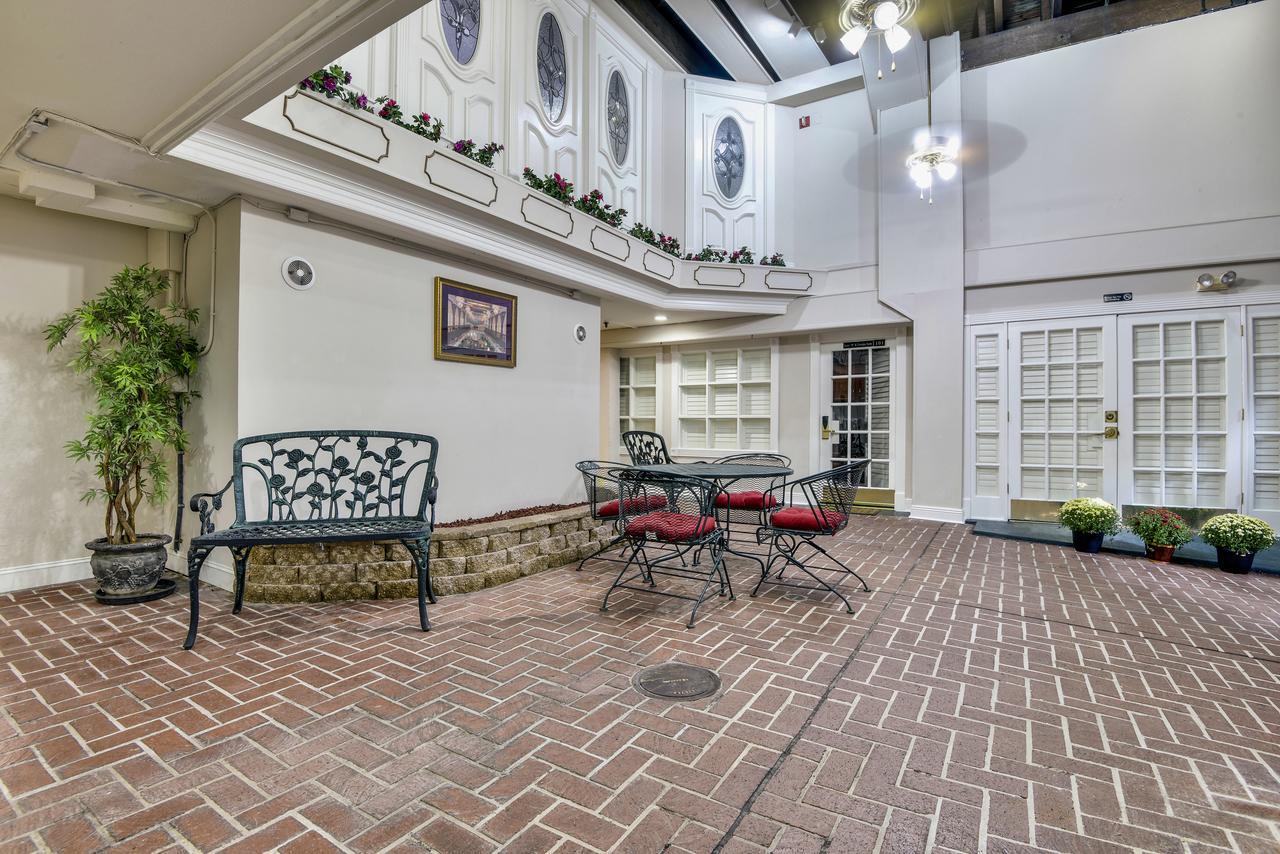 Plaza Suites Downtown New Orleans Exteriör bild