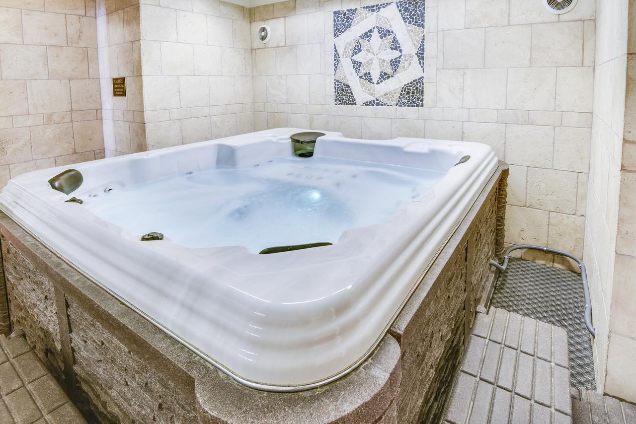 Plaza Suites Downtown New Orleans Exteriör bild